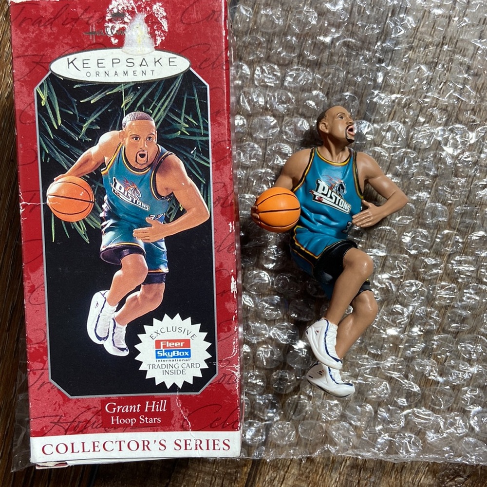 Hallmark Collection NBA Hoop Series Grant Hill Ornament 1998